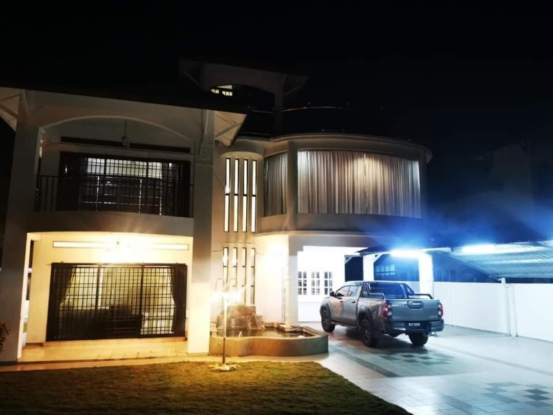 Prairie Villa Homestay Lumut Exterior foto